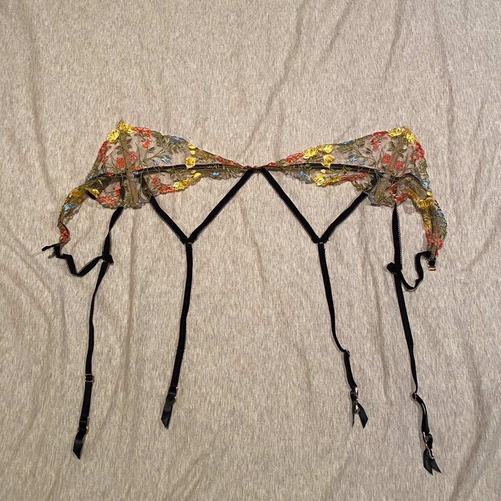 Victoria secret garter